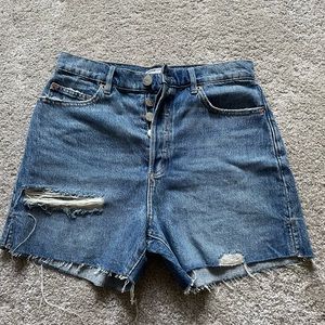 Jean shorts from garage never worn. Size 27